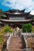 Travel photography:Five Phoenix hall in Lijiang´s Black Dragon Pool park, China