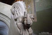Travel photography:Dragon Dog in the Sängersaal of the Wartburg Castle, Germany