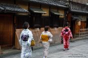 Travel photography:Three women in Kimonos in Kyoto´s Gion district, Japan