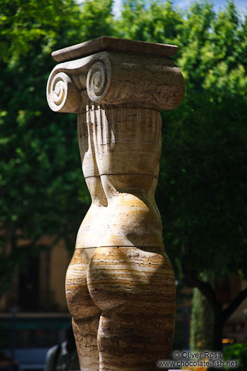 Sculpture in the S´Hort del Rei park in Palma