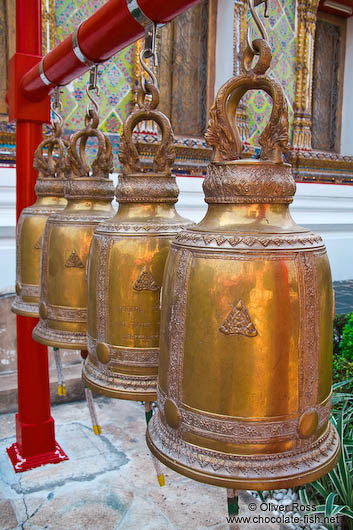 Prayer bells outside Bangkok´s Wat Arun 