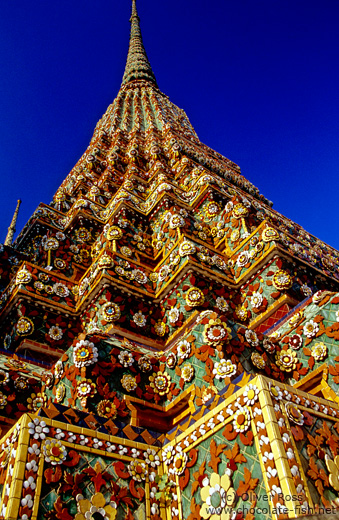 One of the giant stupas in Wat Pho