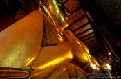 Travel photography:Giant reclining Buddha at Wat Pho, Thailand
