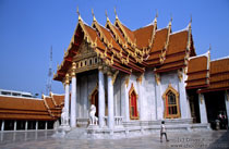 Tailandia: Esta galeria contiene imagenes de playas, templos budistas, personas y paisajes de Tailandia.