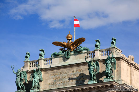 Imperial eagle and crown above the Neue Burg in Vienna´s Hofburg neue Burg eagle  