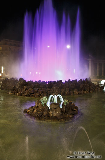 The Leuchtbrunnen (light fountain) in Vienna