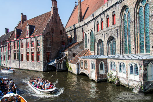 Bruges houses