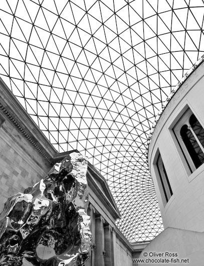 Sculpture and roof inside the London British Museum