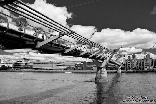 The London Millennium Bridge with St Paul´s Cathedral and River Thames