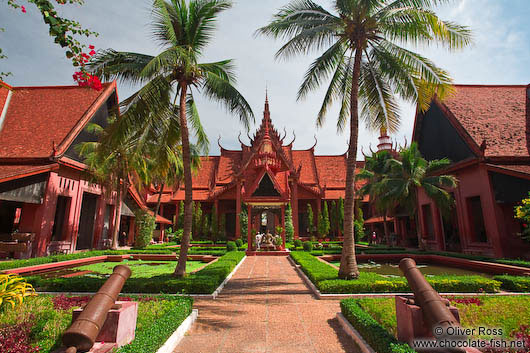 Courtyard of the Phnom Penh National Museum 