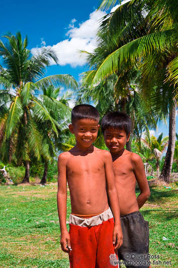 Two boys between Sihanoukville and Kampott 