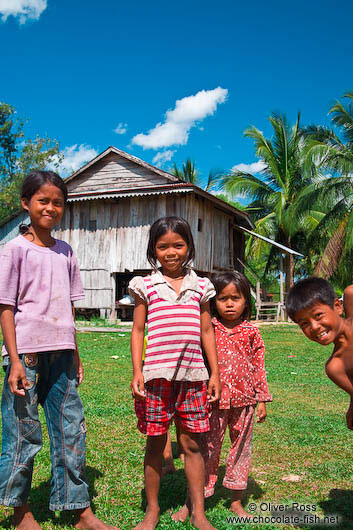 Kids outside their home between Sihanoukville and Kampott 