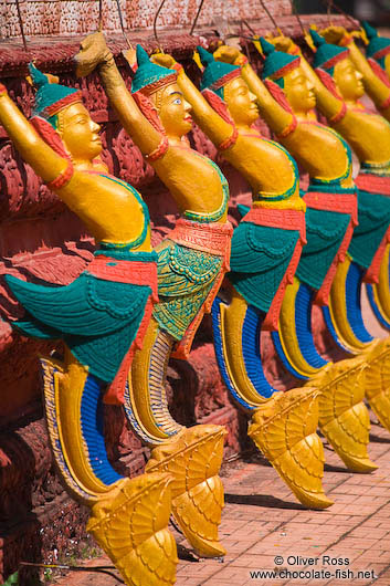 Decorative figures at a temple near Odonk (Udong) 