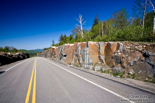 Road at the edge of Quebec´s Mont Tremblant National Park