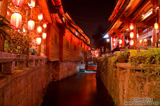 Lijiang by night 