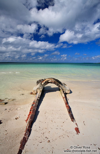 Derelict pipeline at Cayo-las-Bruchas beach