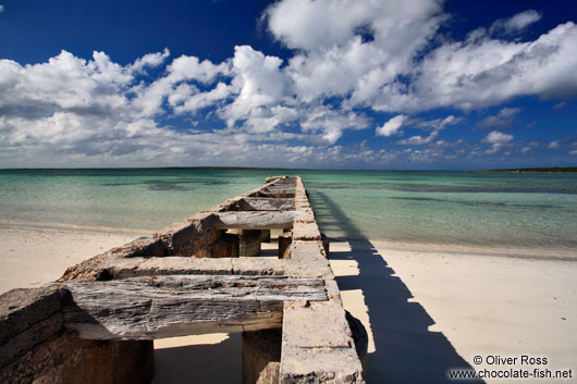 Derelict pier at Cayo-las-Bruchas beach