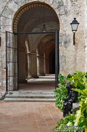 Franciscan monastery in Havana with Mother Teresa sculpture