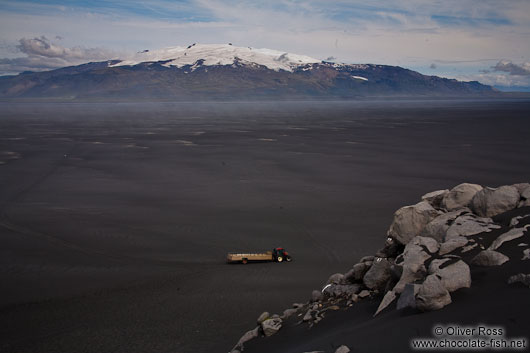 View of the Hvannadalshnjukur mountain from Ingólfshöfði