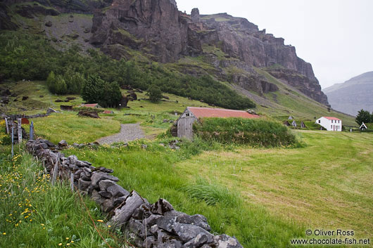 Old houses at Nupsstadur