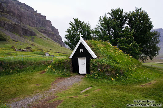 The old peat church at Nupsstadur