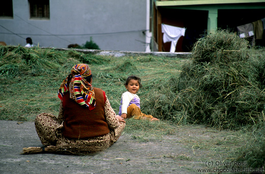 Mother with child in Manali