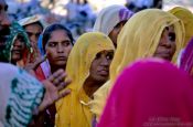 Travel photography:Women in colourful saris in Jodhpur, India