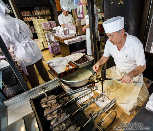 Baking cookies in Tokyo´s Asakusa district