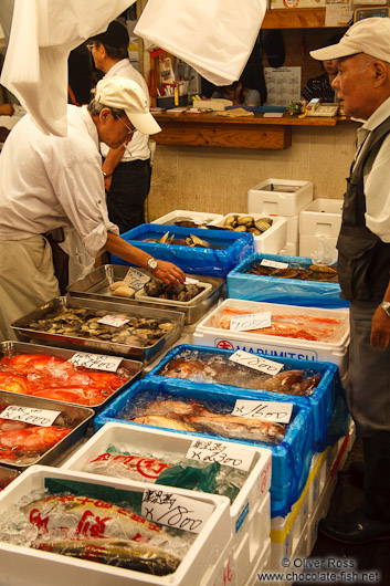 Sea food for sale at the Tokyo Tsukiji fish market