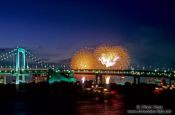 Travel photography:Fireworks display over Tokyo harbour, Japan