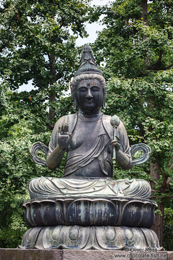 Buddha sculpture in Tokyo Asakusa