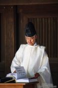 Travel photography:Priest at Tokyo´s Meiji shrine, Japan