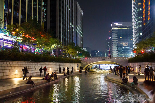 Seoul Cheonggyechon stream