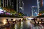 Travel photography:Seoul Cheonggyechon stream, South Korea