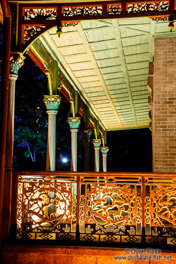 Seoul Deoksugung palace by night