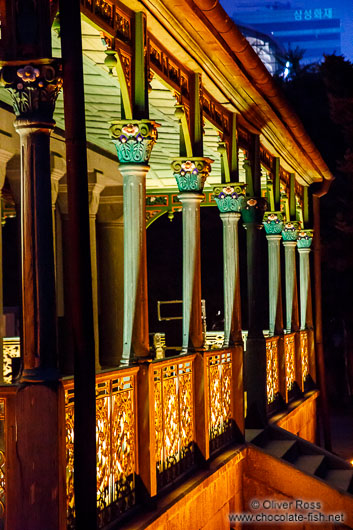 Seoul Deoksugung palace by night