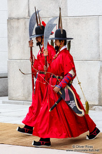 Seoul Gyeongbokgung palace guards