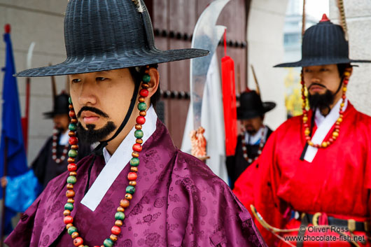 Seoul Gyeongbokgung palace guards