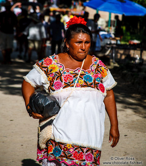 Woman in Mayan dress in Chichen Itza