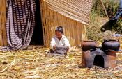 Travel photography:Uros kid, Peru