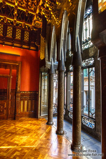 Hall of Intimates and bay window room in Palau Güell