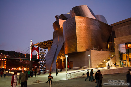 Bilbao Guggenheim Museum by night