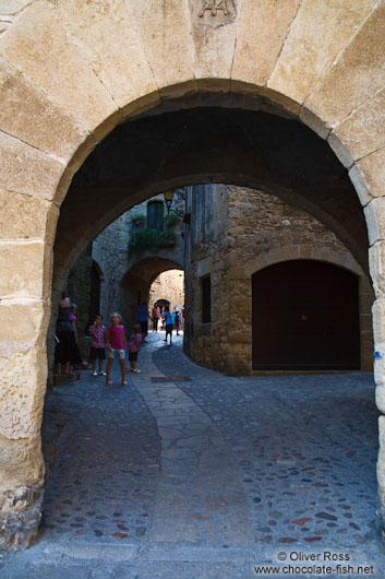 Passage in the old town in Pals