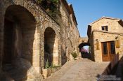 Travel photography:Street in Pals, Spain