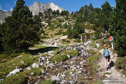 Hikers near the Pic de Bastiments