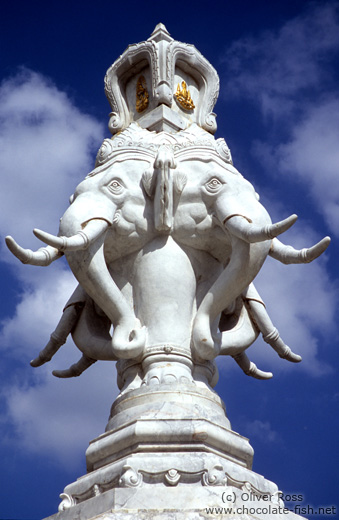 Royal Monument near Thanon Ratchadamnoen