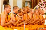 Travel photography:Buddhist monks chanting at Bangkok´s Wat Chana Songkram, Thailand
