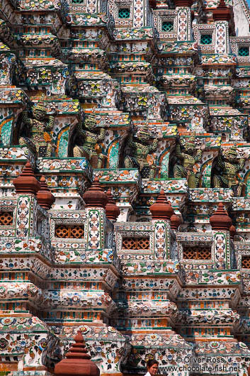 Detail of the giant stupas at Bangkok´s Wat Arun temple