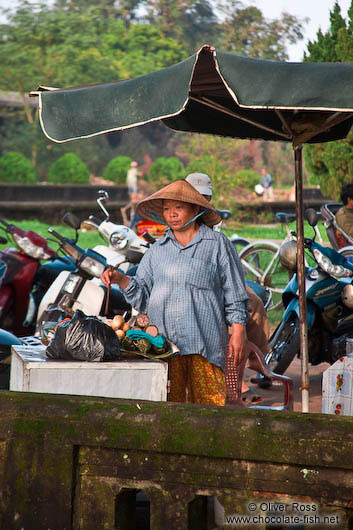 Hue food vendor 