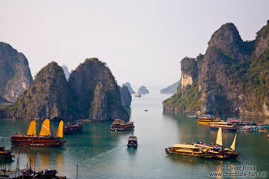 Junk ships cruising through Halong Bay 